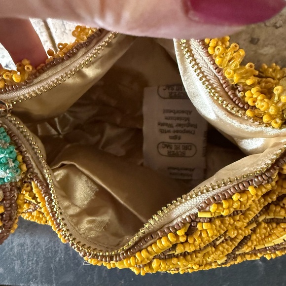 Beaded Yellow and Green Beaded Pineapple Handbag - Picture 4 of 6